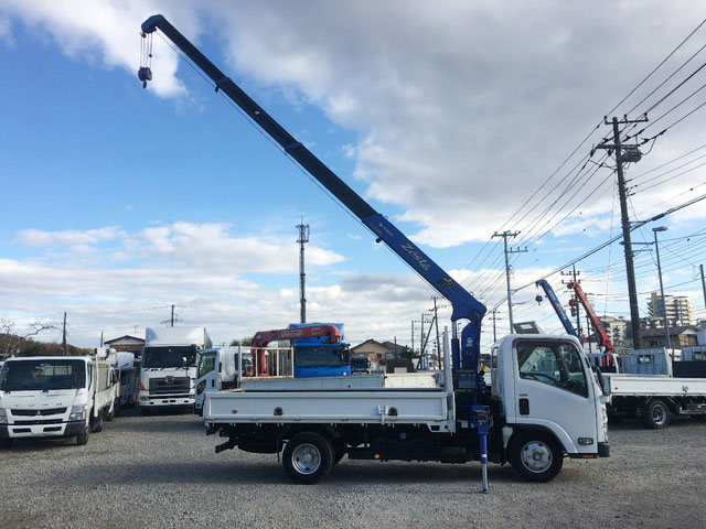 いすゞエルフクレーン4段小型（2t・3t）[写真08]