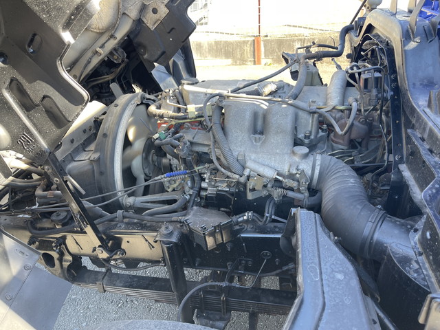 いすゞフォワードセルフクレーン3段中型（4t）[写真27]