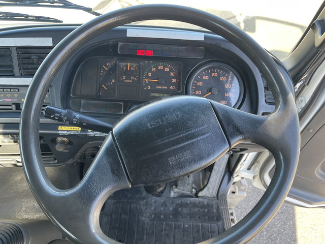 いすゞフォワードセルフクレーン3段中型（4t）[写真36]