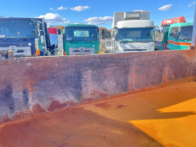 日野レンジャーダンプ増トン（6t・8t）[写真12]