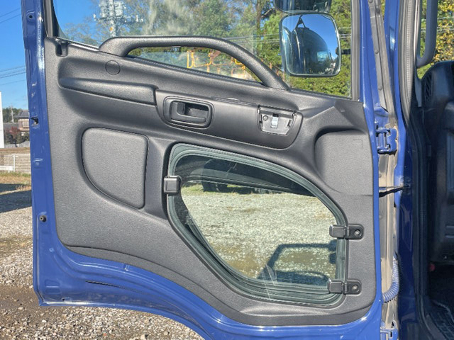 日野レンジャーダンプ増トン（6t・8t）[写真29]