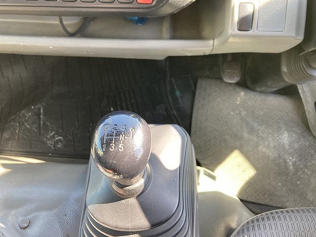 日野デュトロセーフティローダー小型（2t・3t）[写真13]