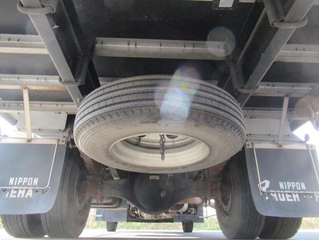 いすゞフォワードアルミバン中型（4t）[写真27]