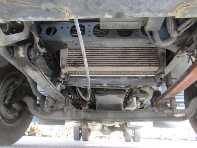 いすゞフォワードアルミバン中型（4t）[写真28]