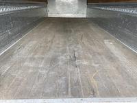 いすゞフォワードアルミウイング中型（4t）[写真13]