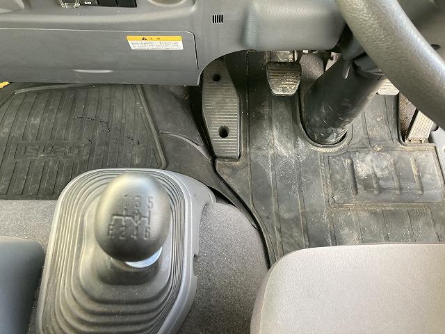 いすゞフォワードアルミウイング中型（4t）[写真34]