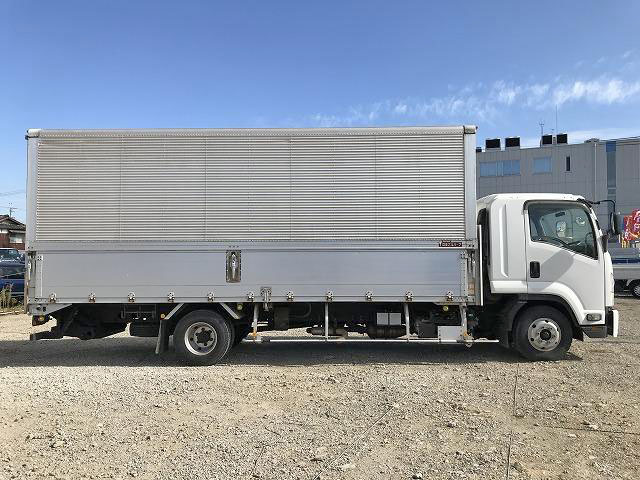 いすゞフォワードアルミウイング中型（4t）[写真07]