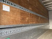 いすゞフォワードアルミウイング中型（4t）[写真09]