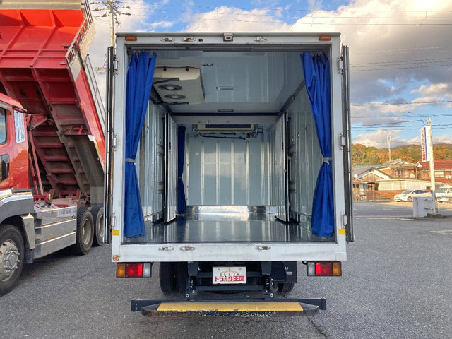 いすゞエルフ冷凍車（冷蔵車）小型（2t・3t）[写真11]