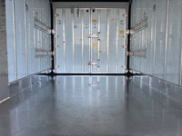 いすゞエルフ冷凍車（冷蔵車）小型（2t・3t）[写真16]