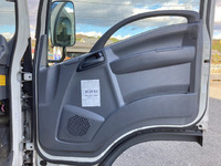 いすゞエルフ冷凍車（冷蔵車）小型（2t・3t）[写真29]