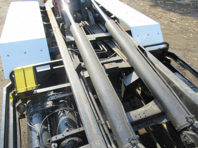 UDトラックスコンドルアームロール増トン（6t・8t）[写真14]