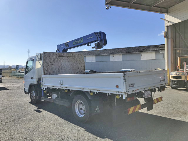 三菱ふそうキャンタークレーン3段小型（2t・3t）[写真04]