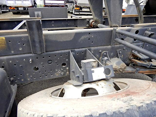 いすゞフォワードダンプ中型（4t）[写真18]