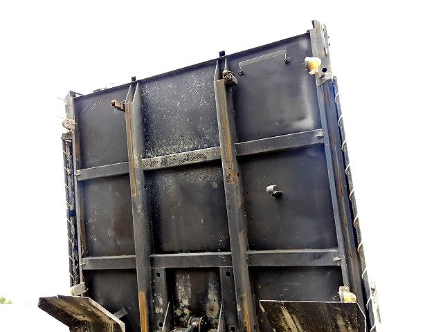 いすゞフォワードダンプ中型（4t）[写真33]