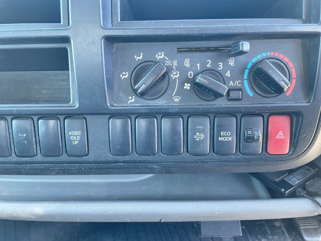 日野デュトロクレーン3段小型（2t・3t）[写真36]