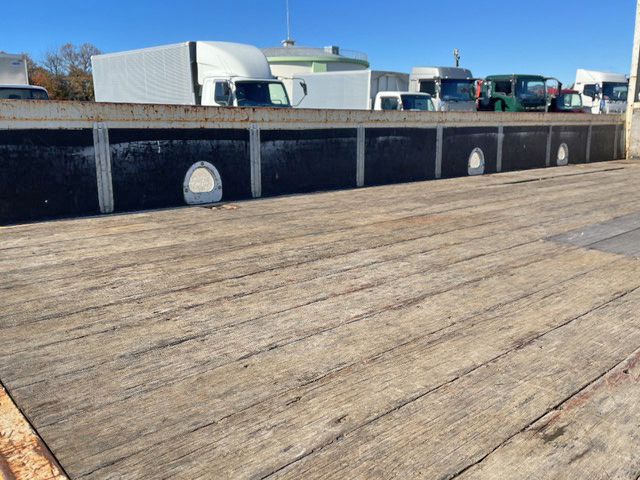 いすゞフォワードクレーン4段中型（4t）[写真11]