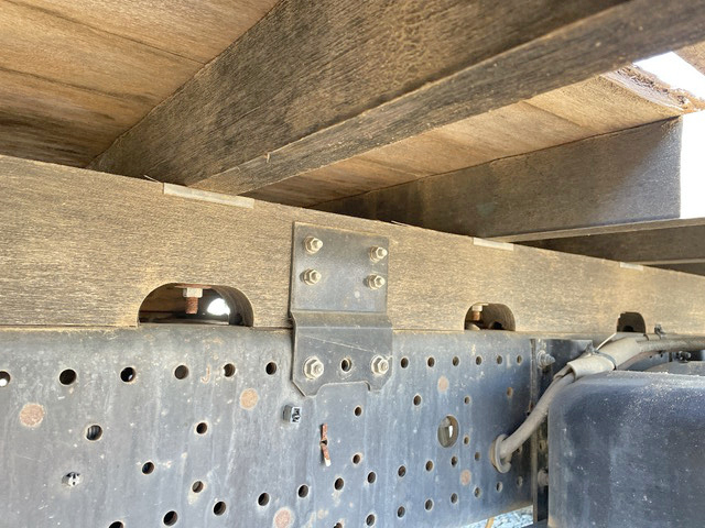 いすゞフォワードクレーン4段中型（4t）[写真26]