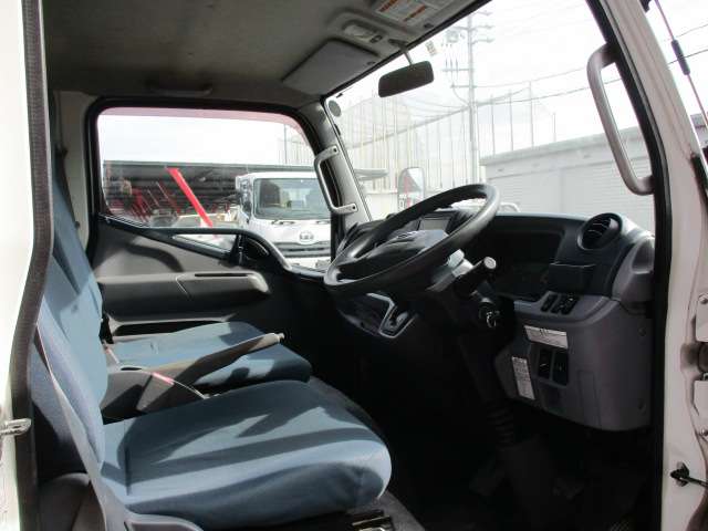 日産アトラス平ボディ小型（2t・3t）[写真14]