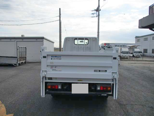 日産アトラス平ボディ小型（2t・3t）[写真05]