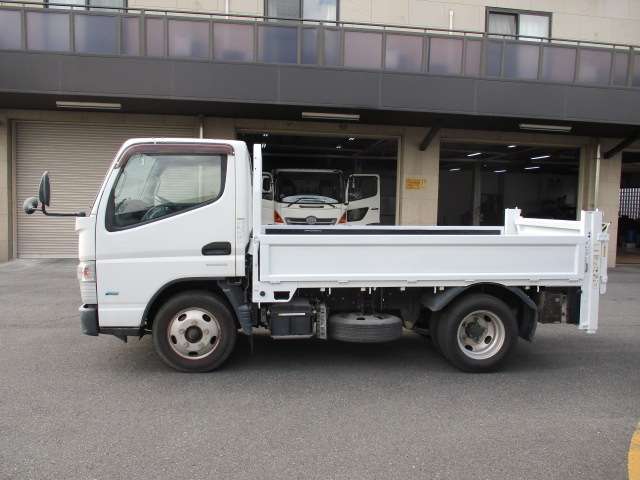 日産アトラス平ボディ小型（2t・3t）[写真06]