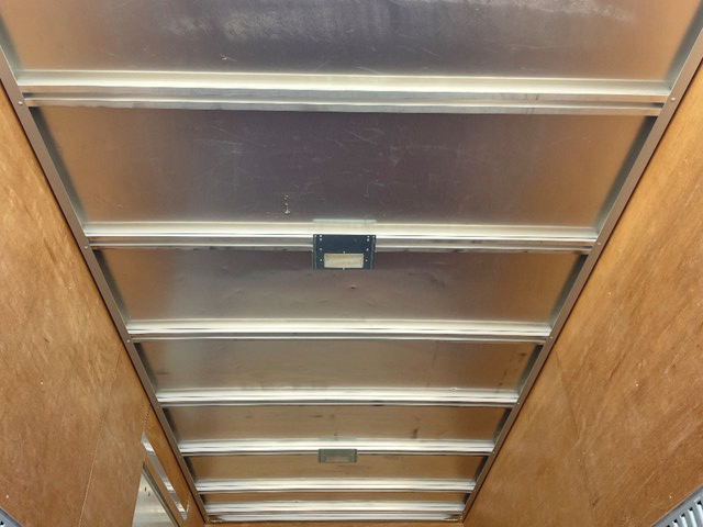 いすゞエルフアルミバン小型（2t・3t）[写真12]