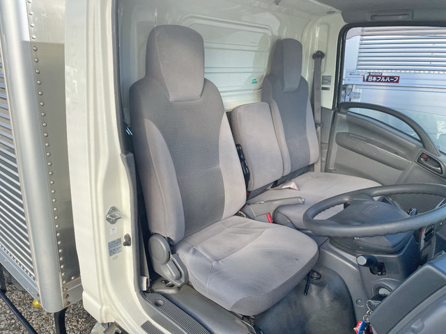 いすゞエルフアルミバン小型（2t・3t）[写真35]