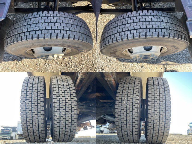 いすゞフォワードユニック4段中型（4t）[写真23]