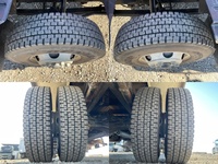 いすゞフォワードユニック4段中型（4t）[写真23]