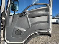 いすゞエルフアルミバン小型（2t・3t）[写真25]