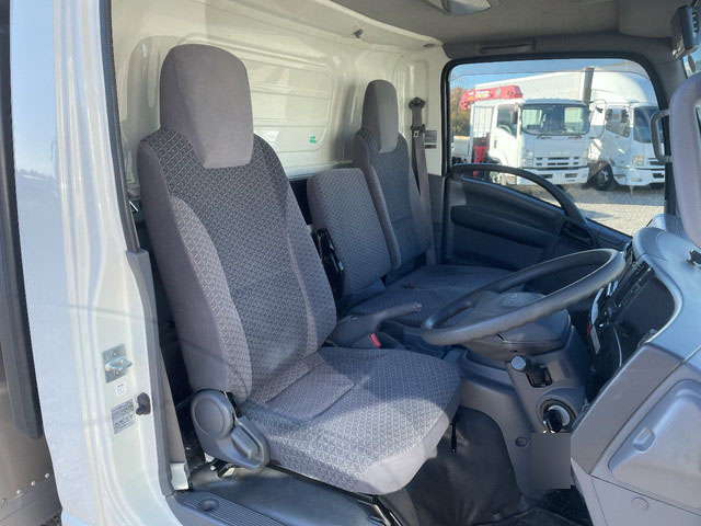 いすゞエルフアルミバン小型（2t・3t）[写真27]