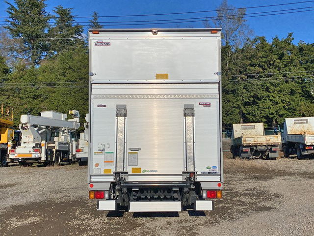 いすゞエルフアルミバン小型（2t・3t）[写真09]