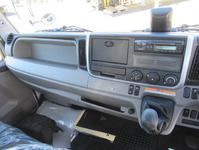 三菱ふそうキャンタークレーン4段小型（2t・3t）[写真11]