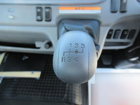 三菱ふそうキャンタークレーン4段小型（2t・3t）[写真12]