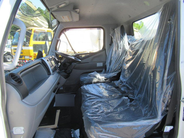 三菱ふそうキャンタークレーン4段小型（2t・3t）[写真15]