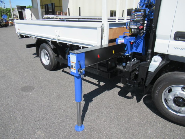 三菱ふそうキャンタークレーン4段小型（2t・3t）[写真23]