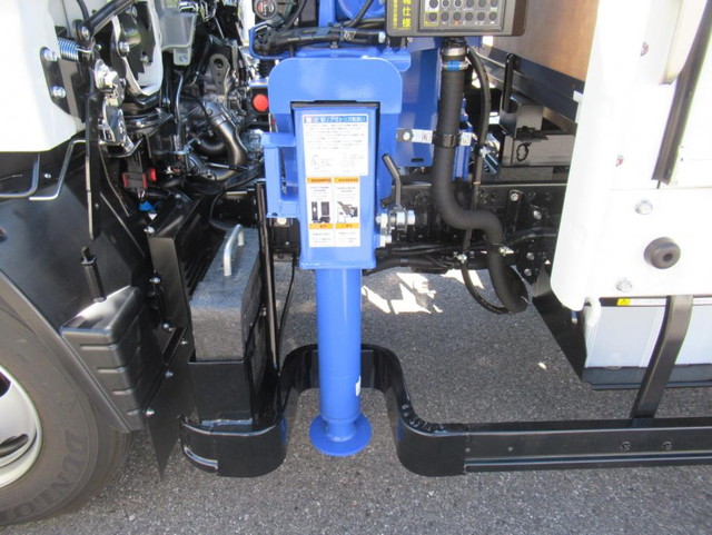 三菱ふそうキャンタークレーン4段小型（2t・3t）[写真24]