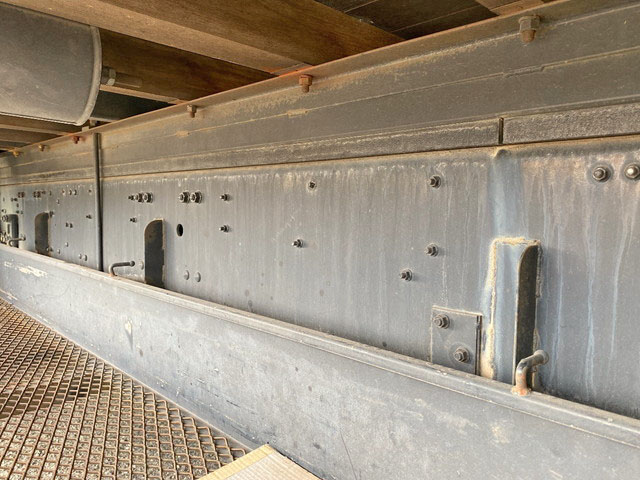 三菱ふそうスーパーグレート幌ウイング大型（10t）[写真20]