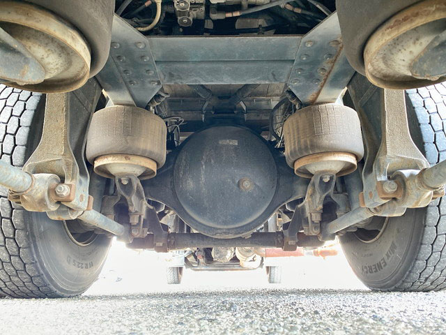 三菱ふそうスーパーグレート幌ウイング大型（10t）[写真21]