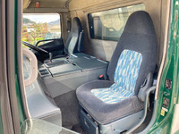 三菱ふそうスーパーグレート幌ウイング大型（10t）[写真29]