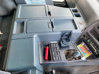 三菱ふそうスーパーグレート幌ウイング大型（10t）[写真33]