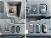 三菱ふそうスーパーグレート幌ウイング大型（10t）[写真37]