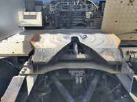 UDトラックスクオントレーラーヘッド（トラクターヘッド）大型（10t）[写真05]