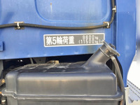 UDトラックスクオントレーラーヘッド（トラクターヘッド）大型（10t）[写真07]