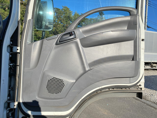 いすゞエルフアルミバン小型（2t・3t）[写真28]