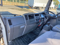 いすゞエルフアルミバン小型（2t・3t）[写真32]