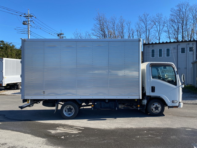 いすゞエルフアルミバン小型（2t・3t）[写真07]