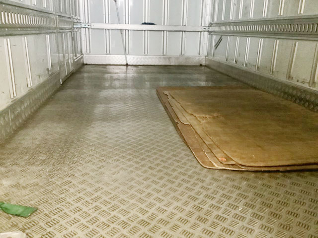 三菱ふそうキャンター冷凍車（冷蔵車）小型（2t・3t）[写真10]