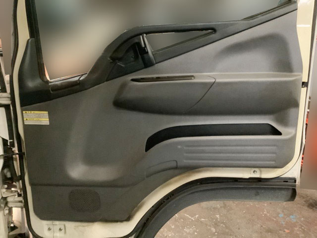 三菱ふそうキャンター冷凍車（冷蔵車）小型（2t・3t）[写真25]