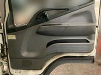 三菱ふそうキャンター冷凍車（冷蔵車）小型（2t・3t）[写真25]